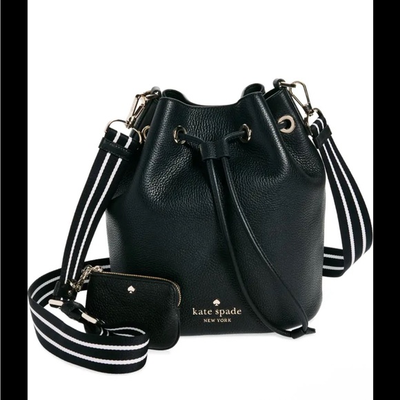 kate spade Handbags - Kate Spade Rosie Bucket Bag in Black Pebbled Leather w/ Detachable Coin Purse